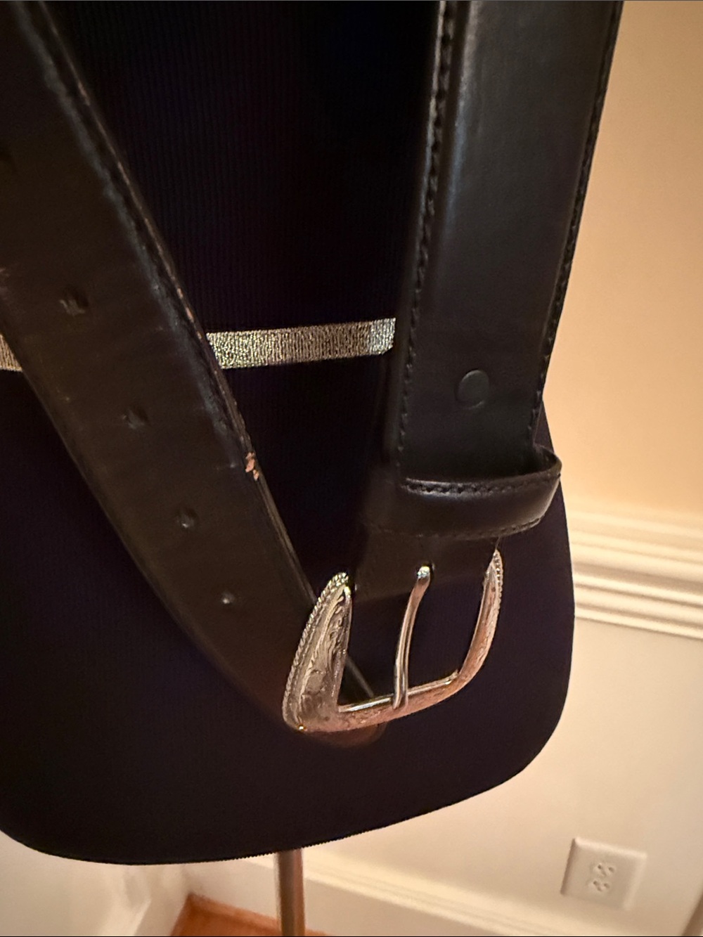 Tony Lama Black Leather Belt with Silver Western Buckle Sz 42 - Picture 10 of 12